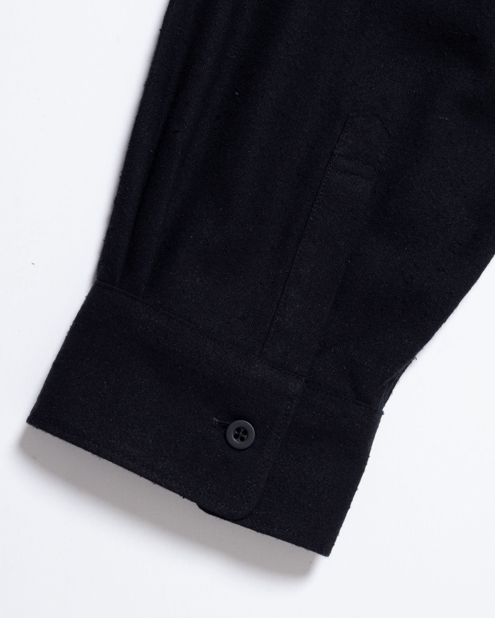 INTÉRIM SILK NOIL HYPER BIG L/S REGULAR SHIRTS BLACK 着用