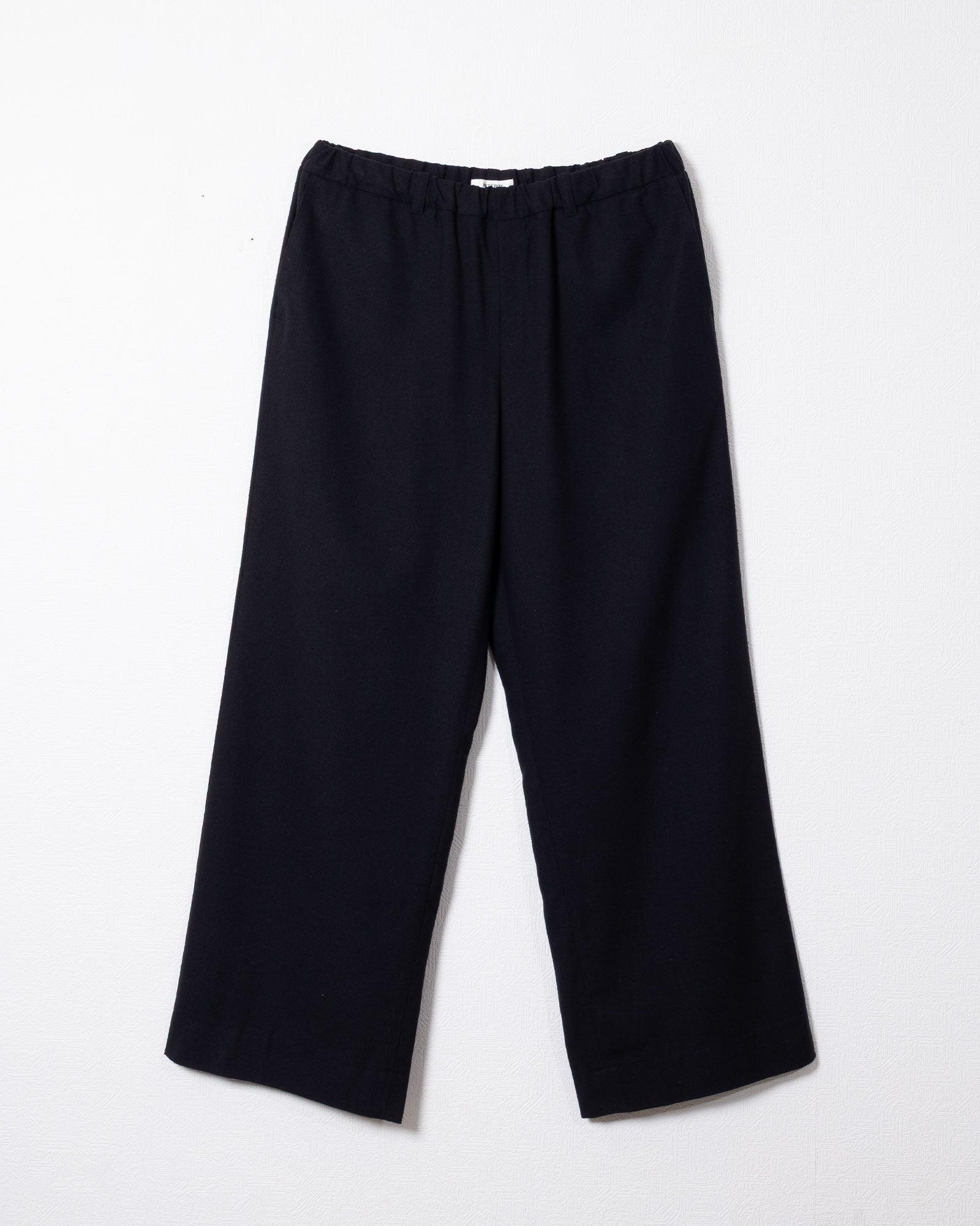 INTÉRIM SILK NOIL WIDE DRESS EASY PANTS BLACK フロント全体