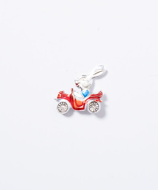 VINTAGE SOVIET PIN - 35