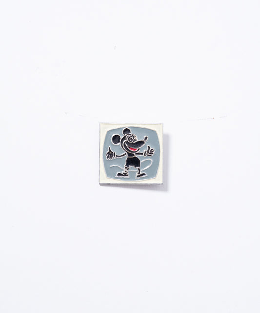VINTAGE SOVIET PIN - 55