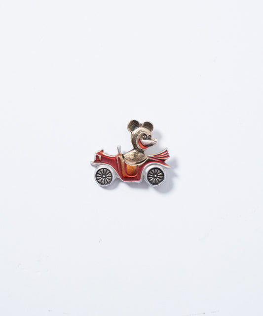 VINTAGE SOVIET PIN - 6