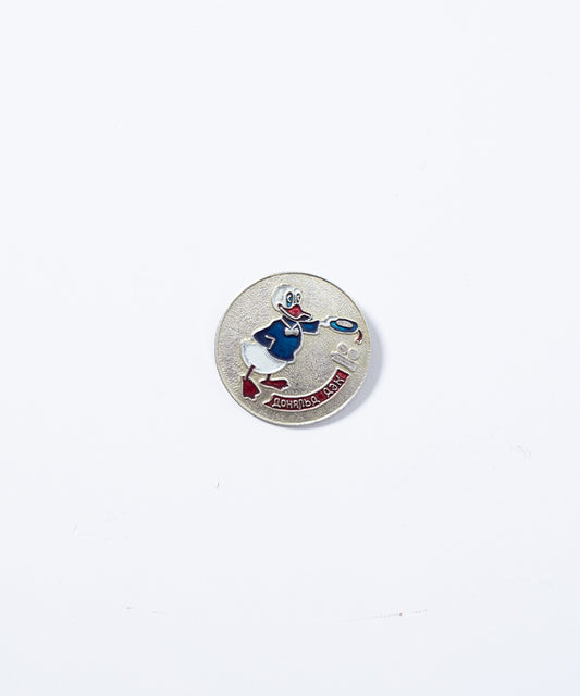 VINTAGE SOVIET PIN - 7