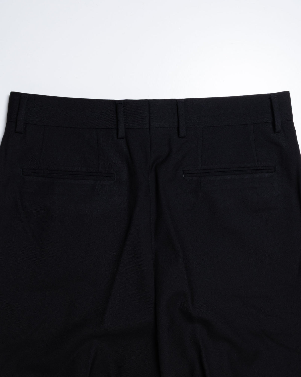 NEAT THE GABARDINE WIDE BLACK バックポケットディテール