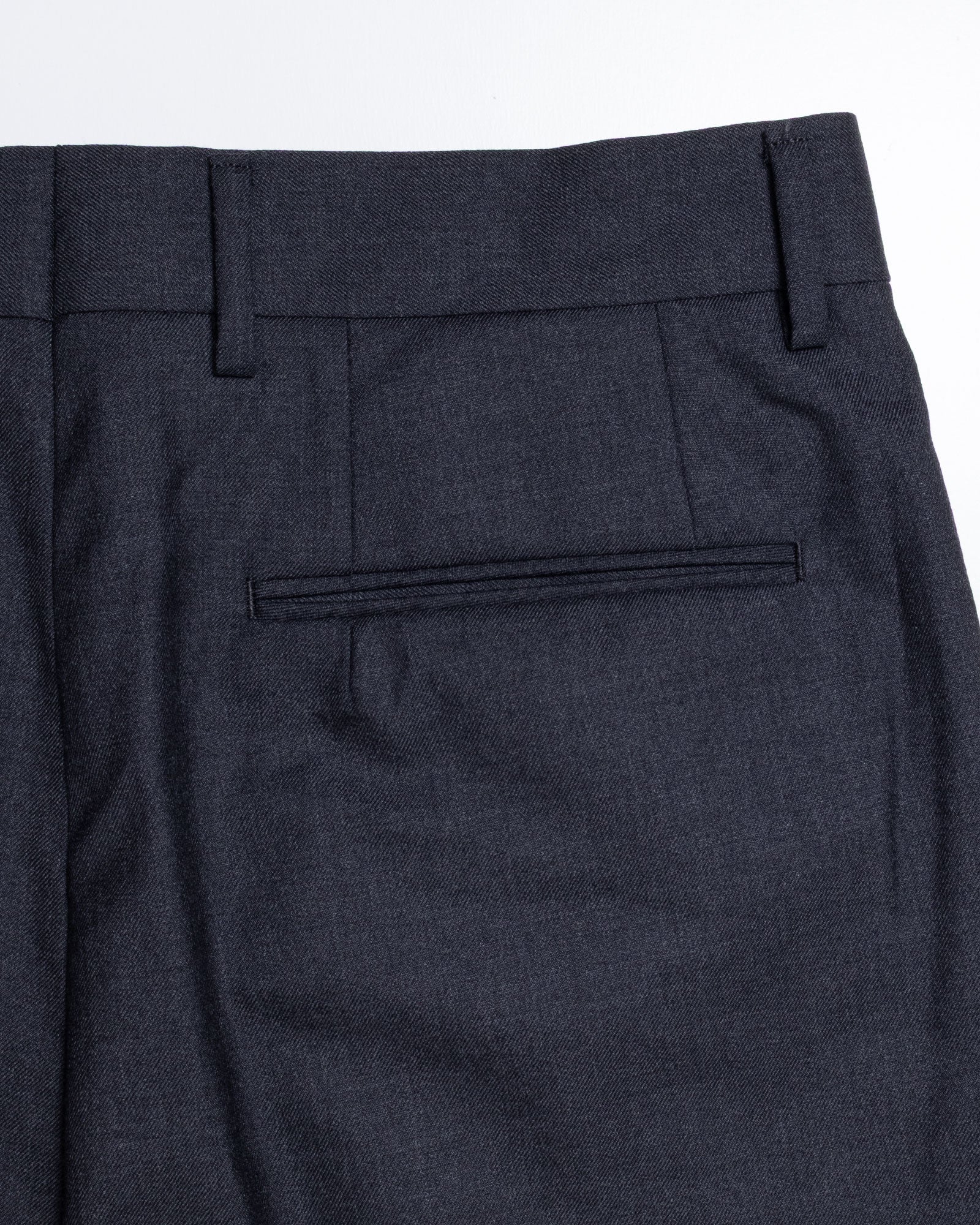 NEAT THE GABARDINE WIDE GRAY バックポケットアップ