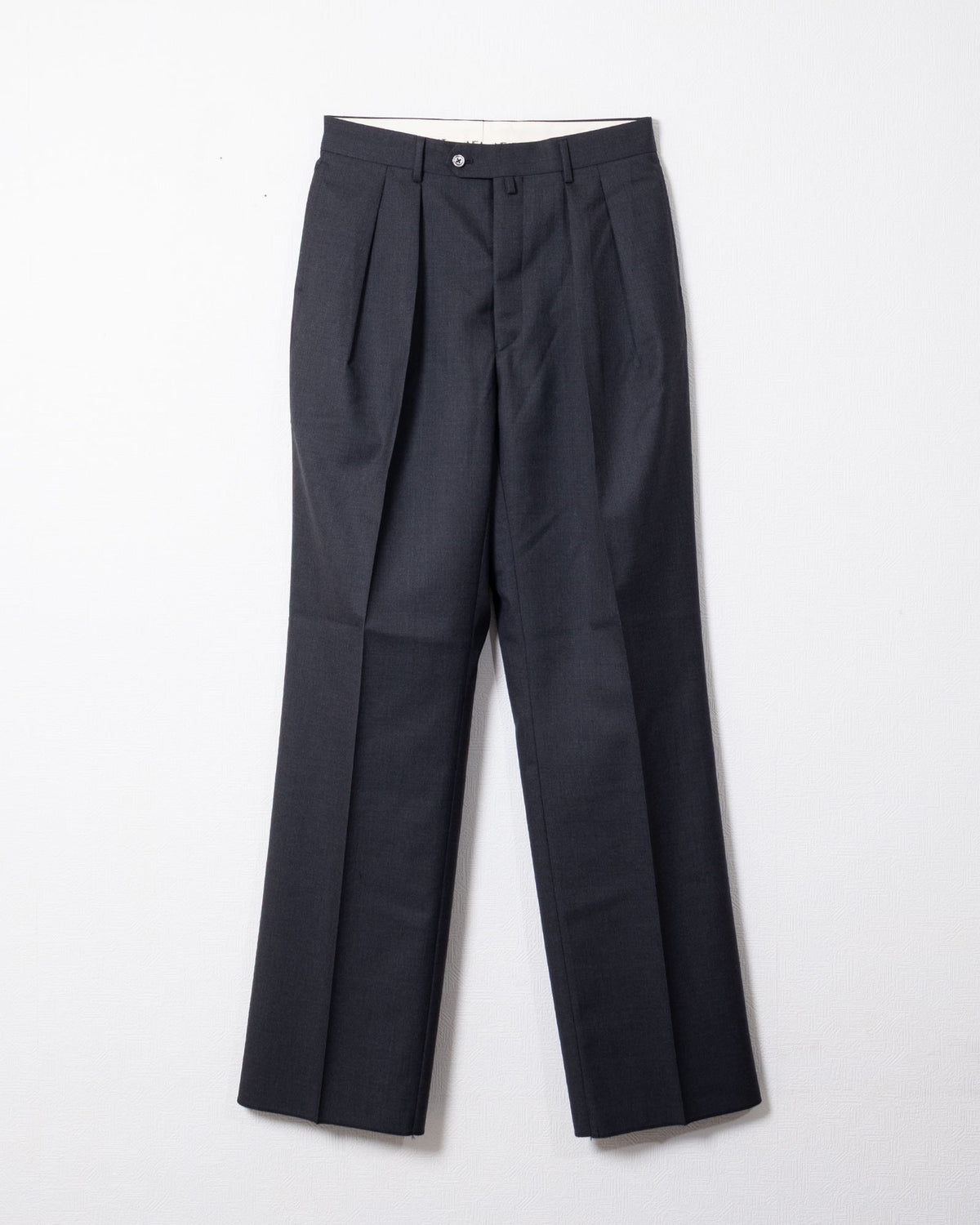 NEAT THE GABARDINE WIDE GRAY フロント全体