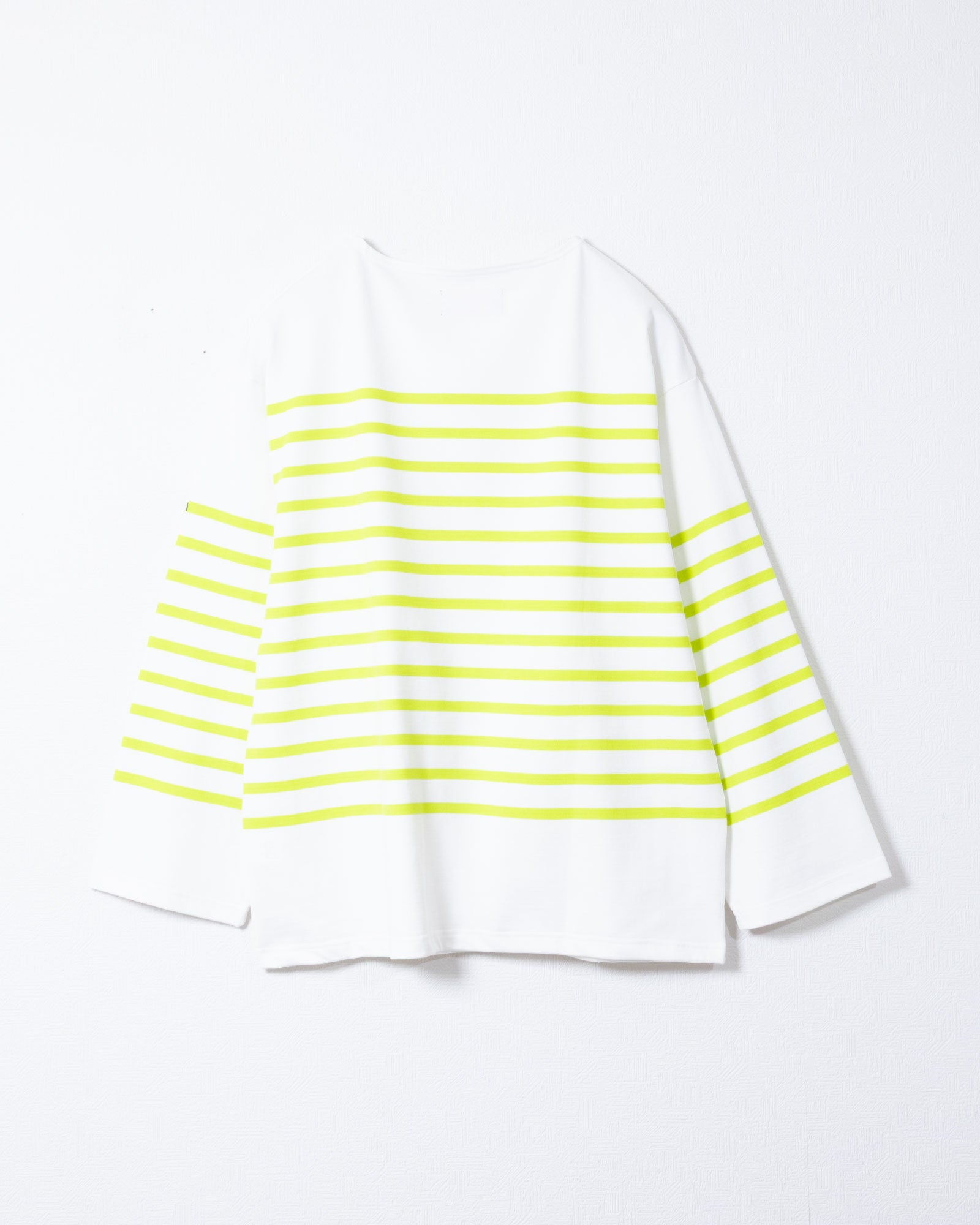 OUTIL TRICOT HABAS OFF×ACID LIME 全体シルエット