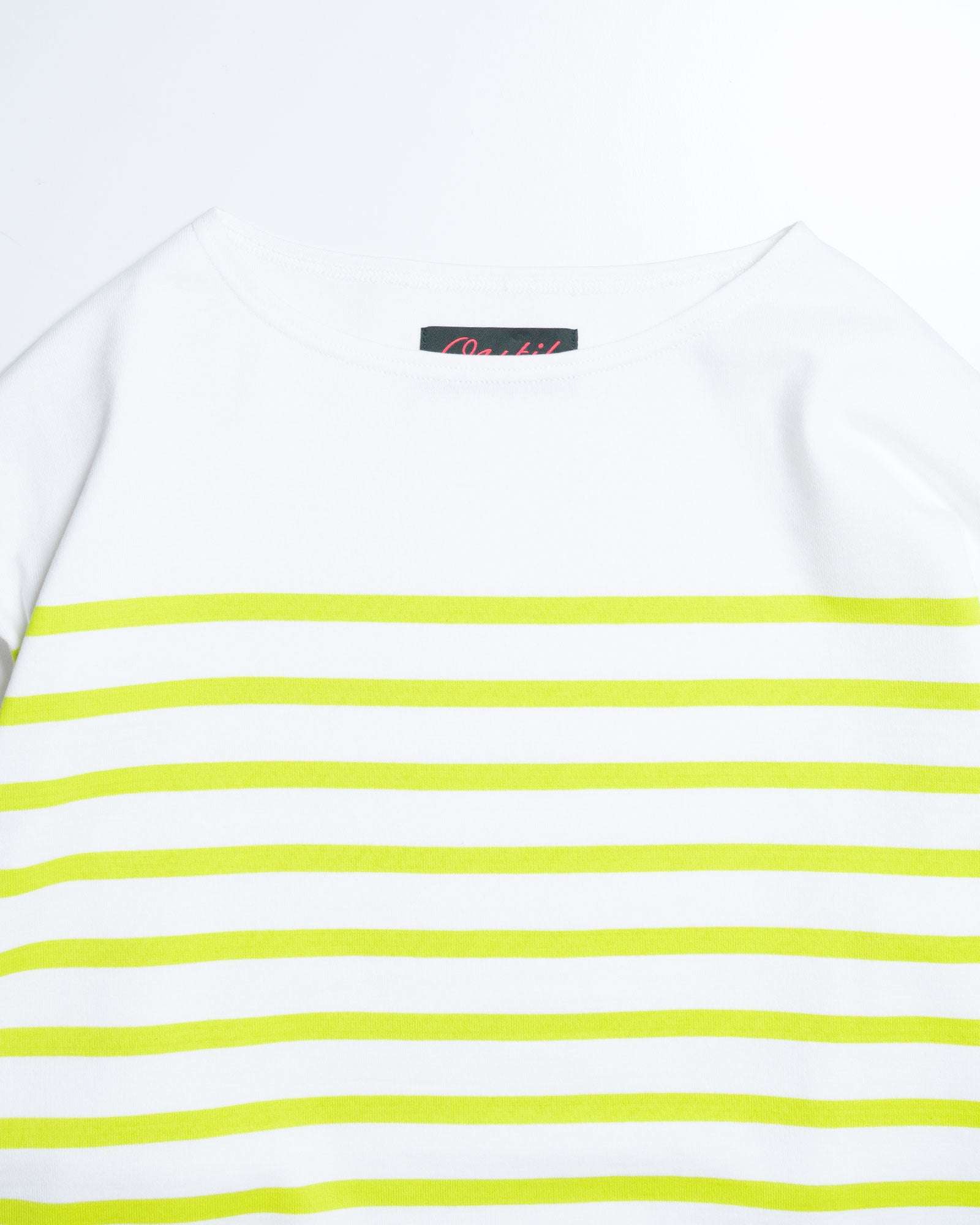OUTIL TRICOT HABAS OFF×ACID LIME 生地感クローズアップ
