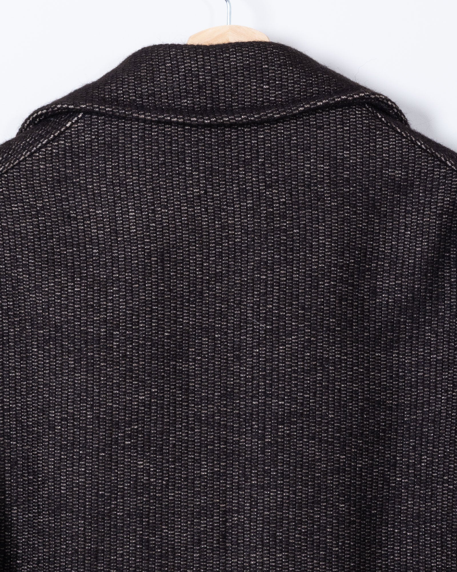 AUBERGE TUCSON NATURAL BLACK バック 襟元 生地感 アップ