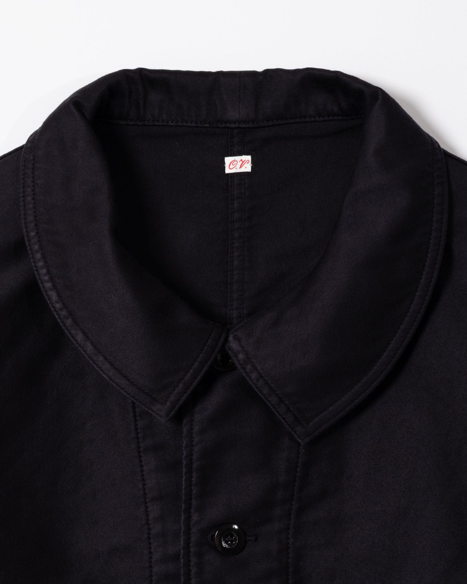 OUTIL VESTE DRAP BLACK ラウンドカラー 襟 クローズアップ