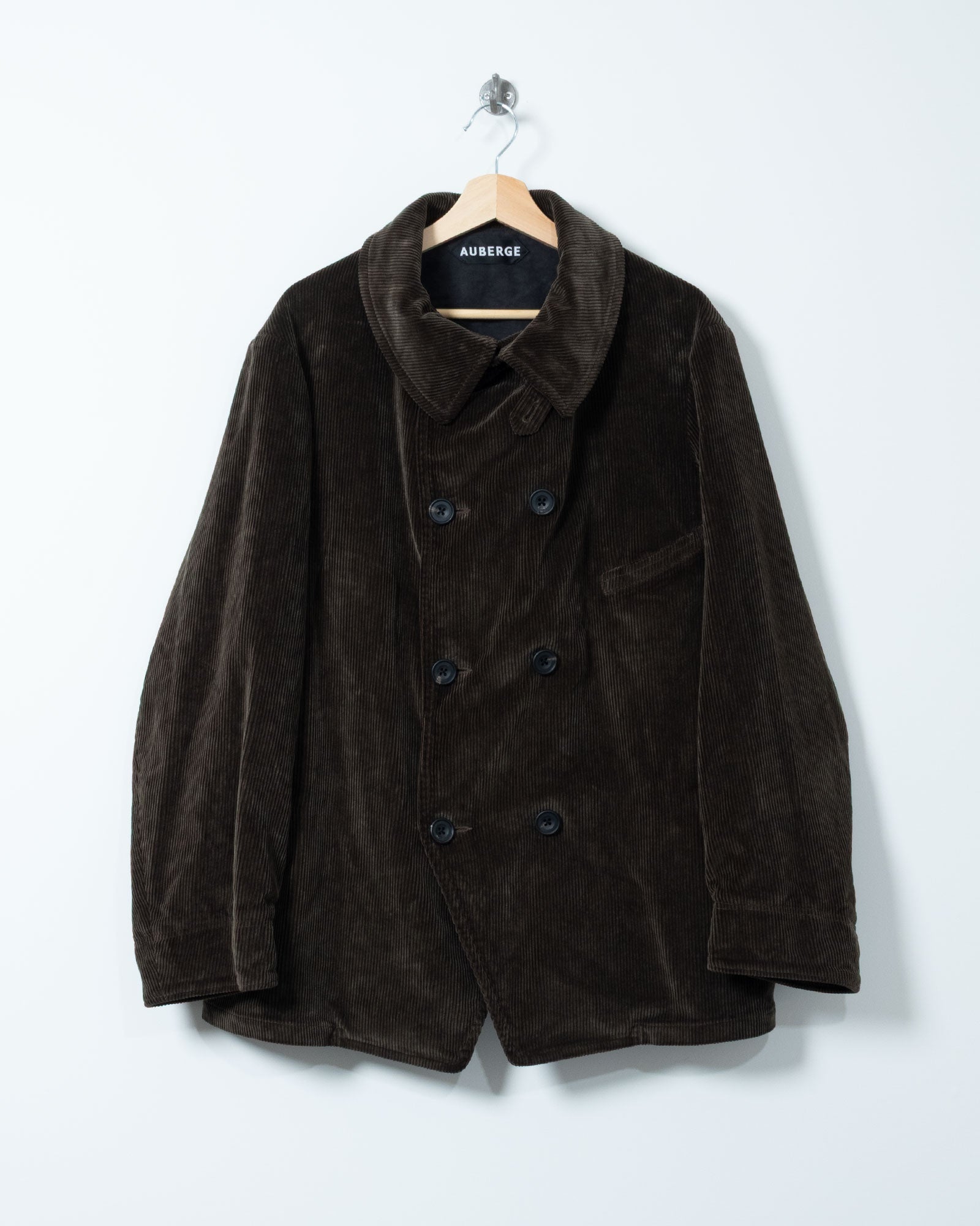 AUBERGE VOSGES DUSTY D.KHAKI 平置きフロント