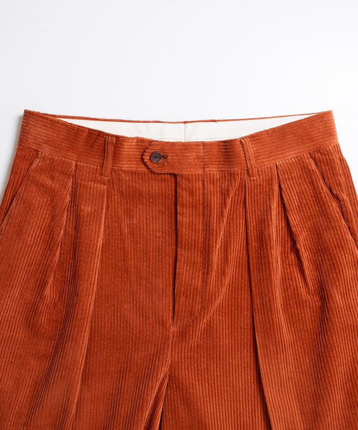 【INTÉRIM】WIDE COTTON SUMMER CORDUROY DEADSTOCK FABRIC ２TUCK BUTTON SHORTS - ORANGE インテリム ワイド コットン サマー コーデュロイ デッドストックファブリック 2タック ボタン ショーツ オレンジ 2026ss 2026春夏 正規取扱店 神奈川 鎌倉 アルザック鎌倉オンラインショップ 通販