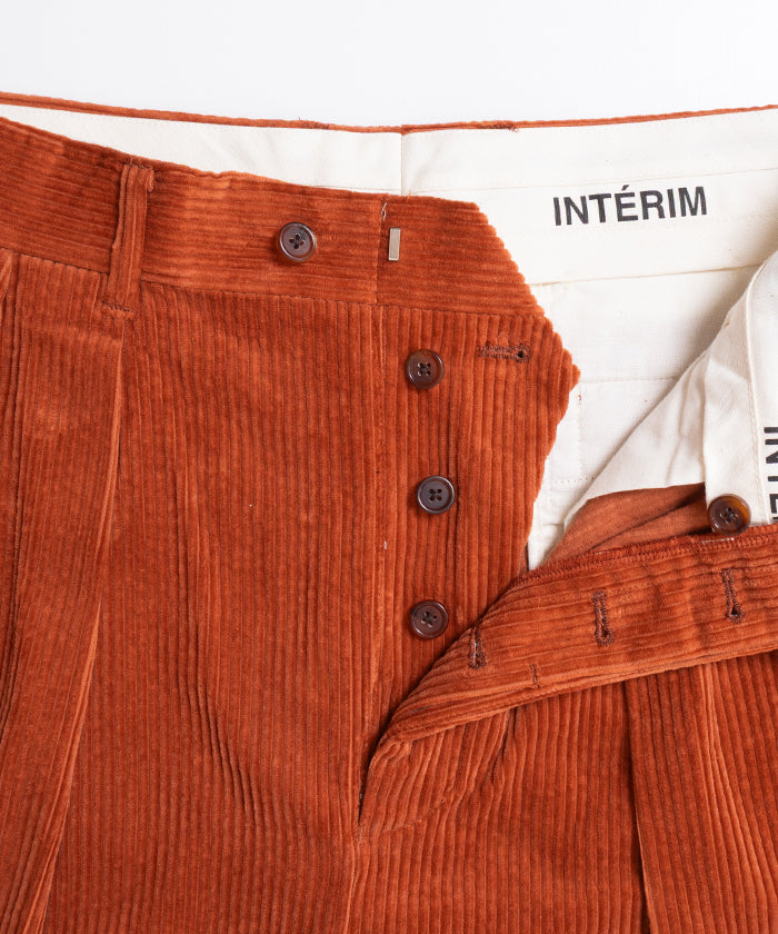 【INTÉRIM】WIDE COTTON SUMMER CORDUROY DEADSTOCK FABRIC ２TUCK BUTTON SHORTS - ORANGE インテリム ワイド コットン サマー コーデュロイ デッドストックファブリック 2タック ボタン ショーツ オレンジ 2026ss 2026春夏 正規取扱店 神奈川 鎌倉 アルザック鎌倉オンラインショップ 通販