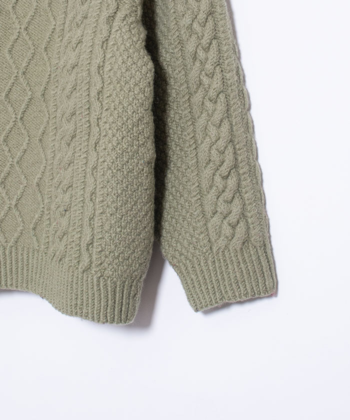 VINTAGE CABLE KNIT SWEATER