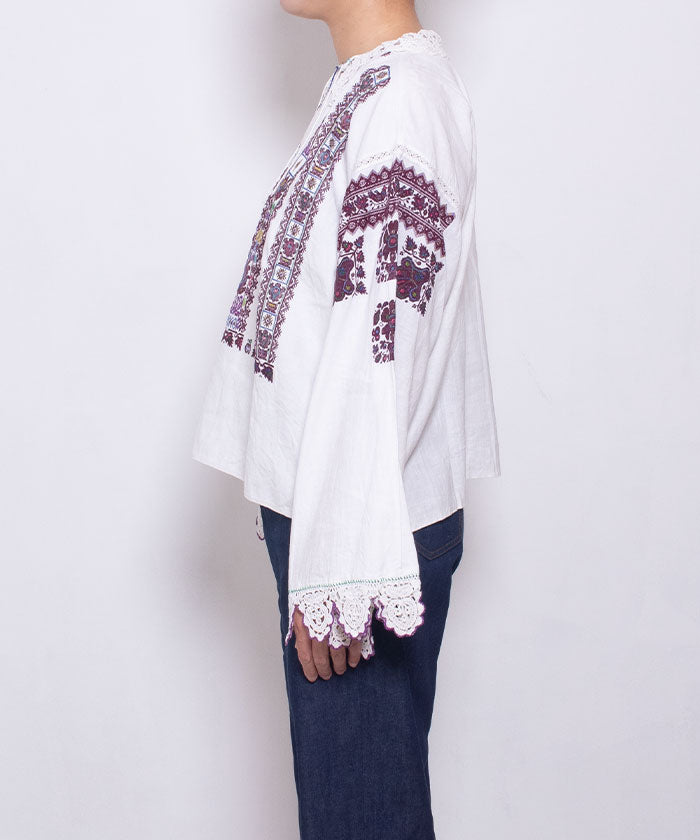 VINTAGE CROATIAN EMBROIDERY BLOUSE - A'r139 Kamakura