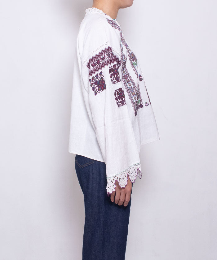 VINTAGE CROATIAN EMBROIDERY BLOUSE - A'r139 Kamakura