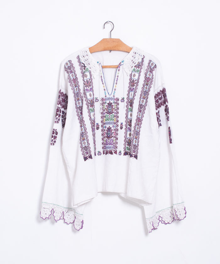 VINTAGE CROATIAN EMBROIDERY BLOUSE - A'r139 Kamakura