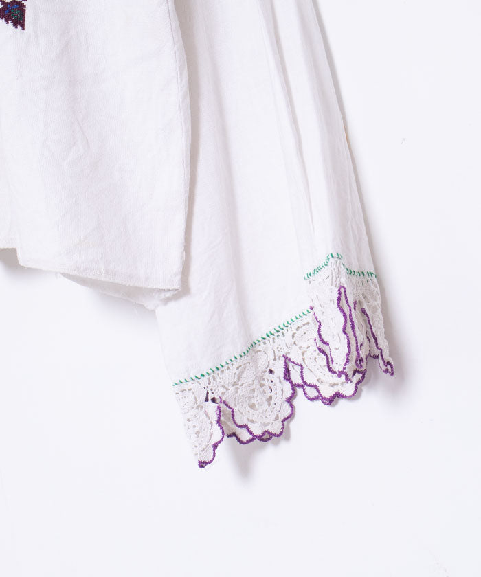 VINTAGE CROATIAN EMBROIDERY BLOUSE - A'r139 Kamakura