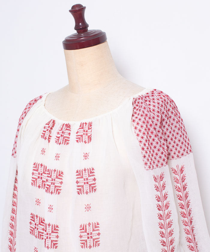 940’s ROMANIAN COTTON GAUZE RED EMBROIDERY BLOUSE / ルーマニアン コットンガーゼ 刺繍 ブラウス ヴィンテージ アンティーク