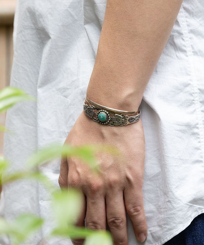 VINTAGE NAVAJO TURQUOISE & THUNDER BIRD APPLIQUE CUFF BRACELET FRED HARVEY  ERA / ナバホ シルバーバングル – ARZACH KAMAKURA