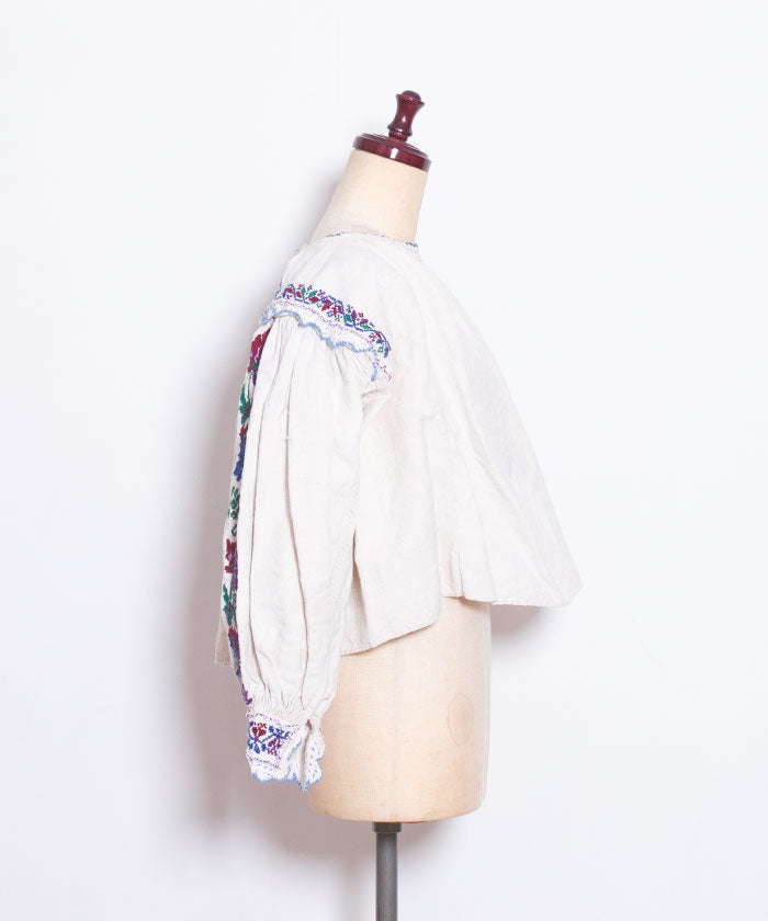 ANTIQUE ROMANIAN EMBROIDERY LINEN BLOUSE - A'r139 Kamakura