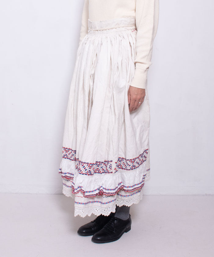 ANTIQUE ROMANIAN EMBROIDERY LINEN SKIRT / アンティーク ルーマニア刺繡 ホームスパンリネンスカート 民族衣装