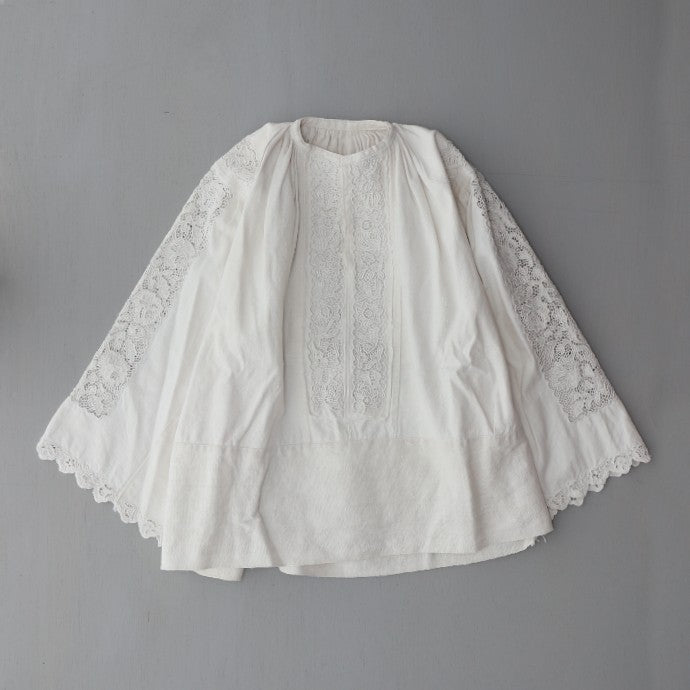 ANTIQUE ROMANIAN LINEN BLOUSE（アンティーク ルーマニアン リネン ブラウス）